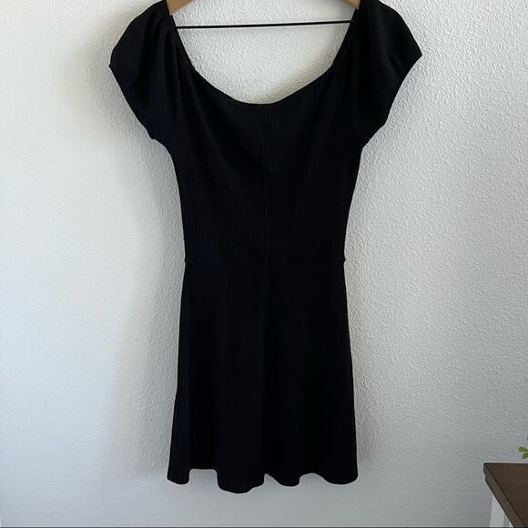 Reformation Black Ribbed Dress Mini Casual Sweetheart Neckline Small - Picture 3 of 9